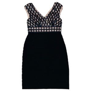 ADRIANNA PAPELL black v neck lace cocktail dress size 4
